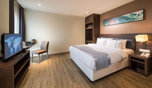 Deluxe Room, 1 King Bed