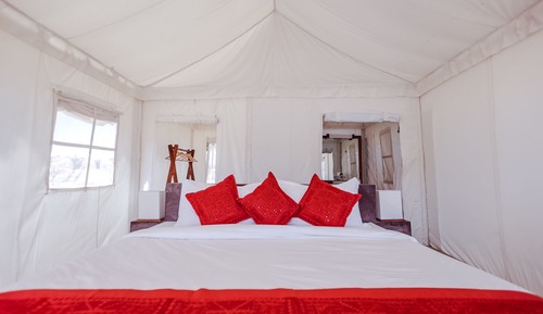 Superior Luxury Tent