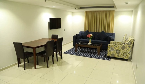 Deluxe Suite