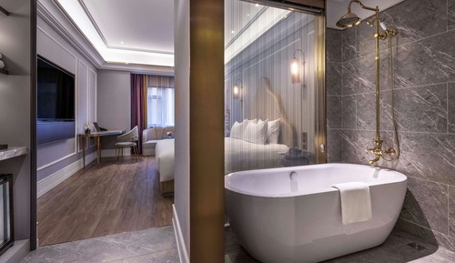 Privilege, Room, 1 King Bed