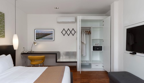Executive Suite