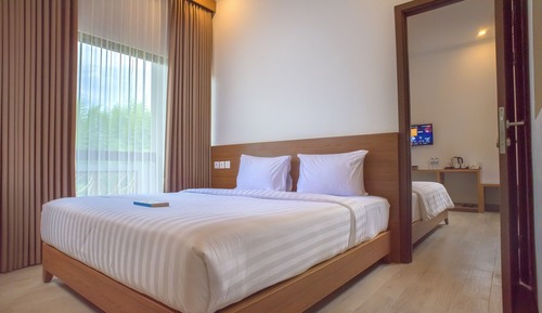 Deluxe Room, 1 Double Bed, Balcony