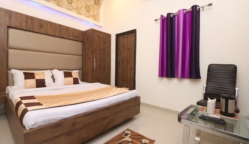 Deluxe Double or Twin Room, 1 Queen Bed