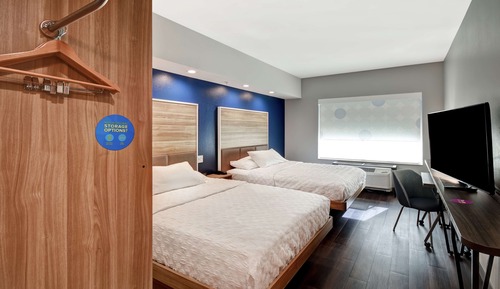 Room, 2 Queen Beds
