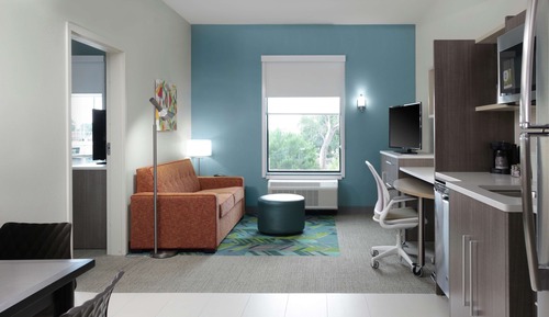 Suite, 1 King Bed, Accessible (Mobility & Hearing, Roll-in Shower)