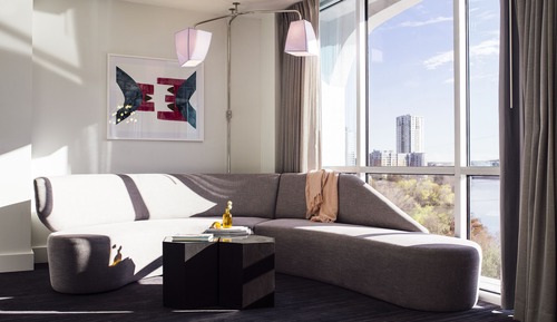 Suite, City View