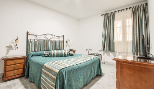 Double Room (Interior)