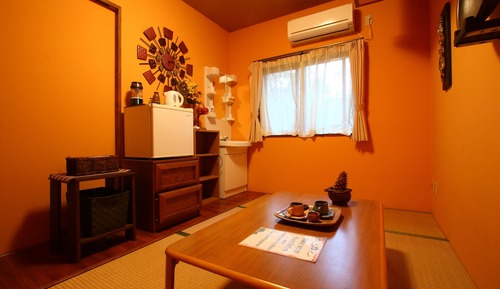 Basic Triple Room, Non Smoking (Run Of House)