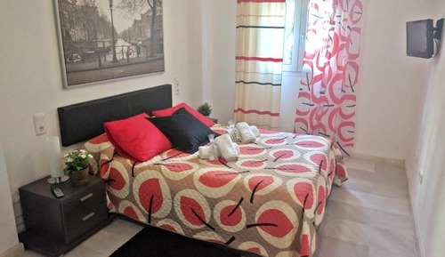 Deluxe Apartment, Garden View