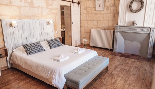 Double Room (Bacchus)