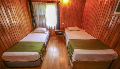 Quadruple Bungalow Room