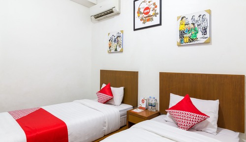 Standard Twin Room