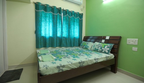 Single Bedroom with Kitchen