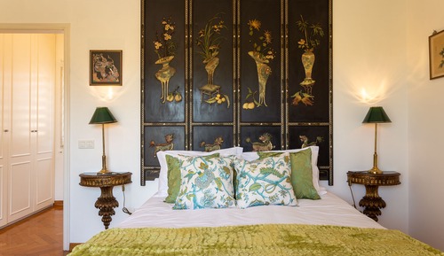 Signature Suite