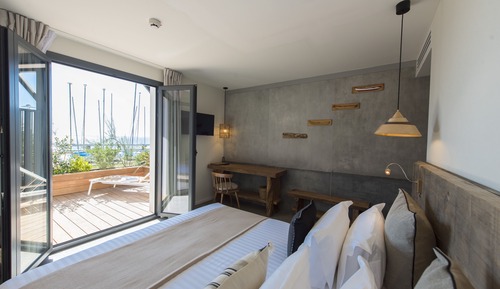 Double Room (Bois Flotte)