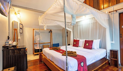 Family sea view bungalow