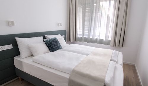 Deluxe Apartment, 2 Bedrooms, Terrace, Lake View