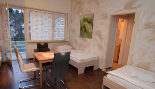 AB Apartment 18
