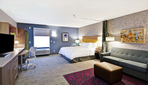 Studio, 1 King Bed, Accessible, Bathtub