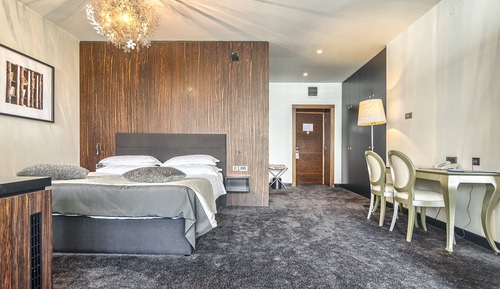 Suite, Sea View