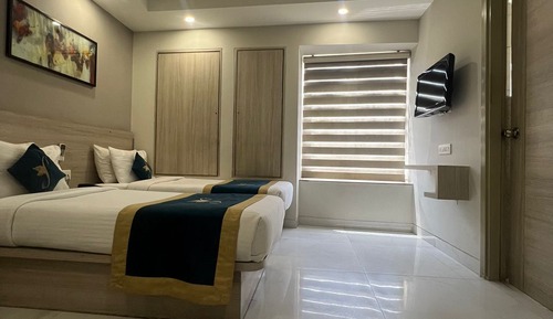 Deluxe Double or Twin Room