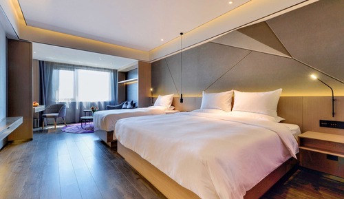 Family Room, 2 Double Beds (Classic)