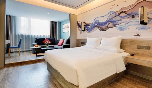 Standard Apartment, 1 King Bed