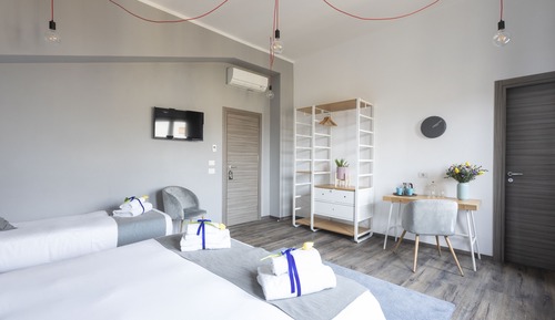Triple Room