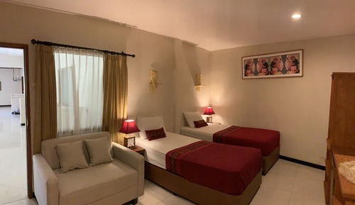 Deluxe Twin Room