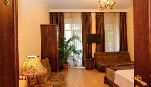 Suite, Balcony