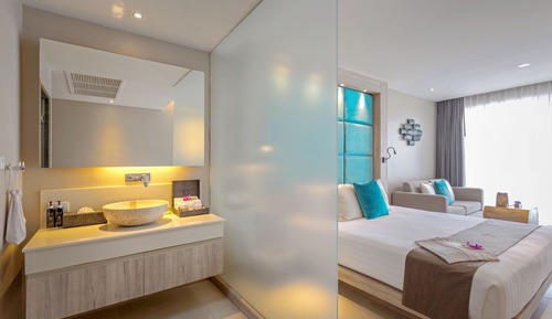 Deluxe Room, 1 King Bed, Sea View