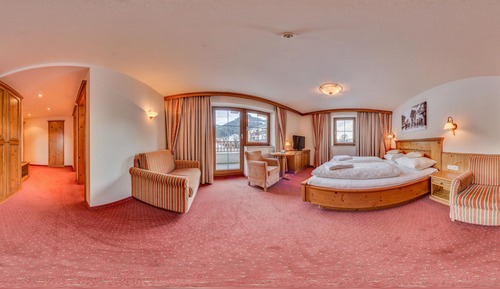 Suite, Balcony, Mountain View