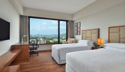 Deluxe Room, 2 Twin Beds, Non Smoking, City View