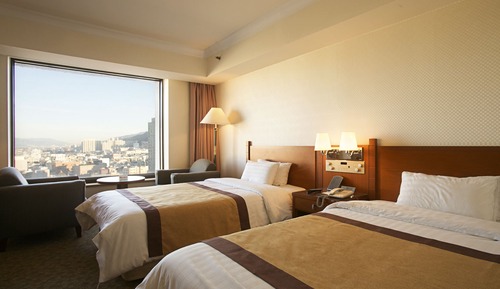 Family Twin Room