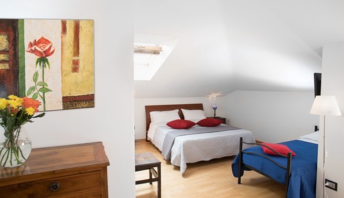 Family Loft (6 pax)