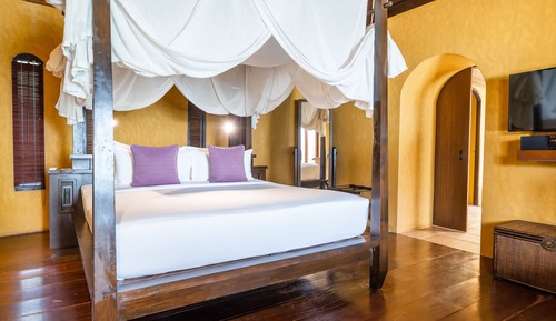 Beachfront Pool Villa / Included roundtrip shuttle speed boat at Jadet Pier