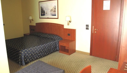 Comfort Triple Room