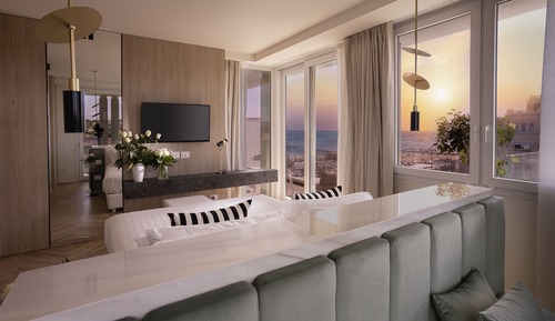 Luxury Suite (Alba)