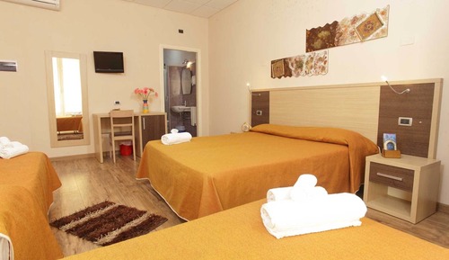 Triple Room