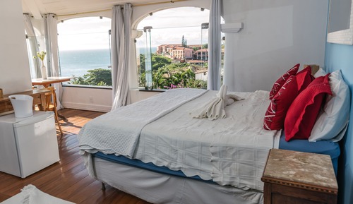Honeymoon Suite