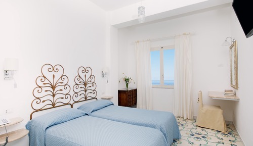 Quadruple Room, Sea View (no balcony)