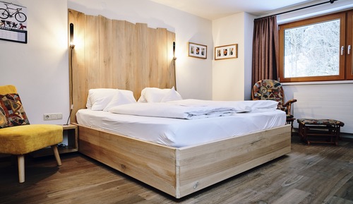 Double Room, Mountain View