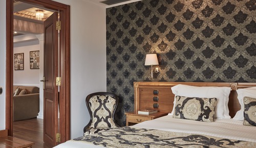 Exclusive Suite, City View