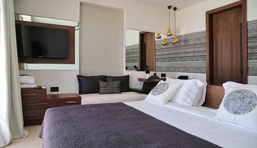 2 Double Beds (Domes Luxury Residences two bedrooms with private pool/SV )