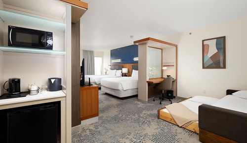 Suite, Multiple Beds, Non Smoking (Mobility/Hearing Accessible, Tub)