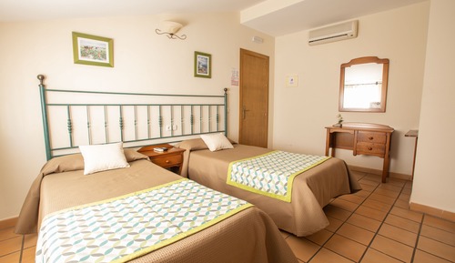 Twin Room, Private Bathroom