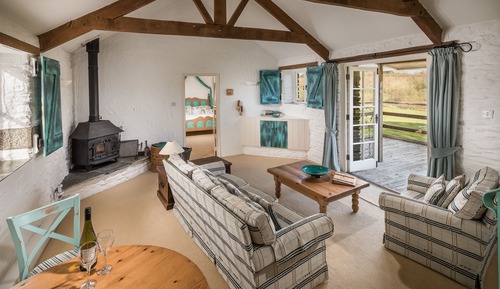 Luxury Cottage (The Meadow Barn)