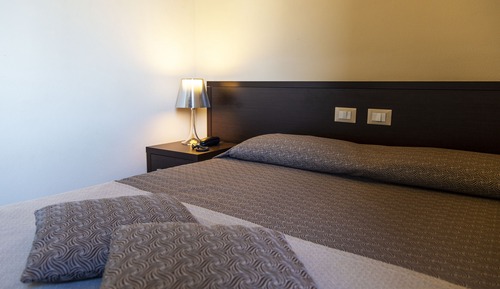 Classic Double or Twin Room, Private Bathroom, Garden View