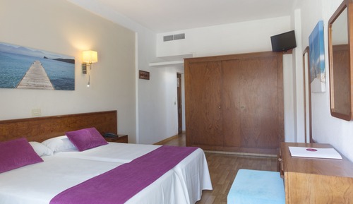 Economy Room
