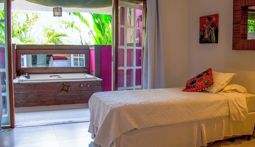 Superior Triple Room, Bathtub